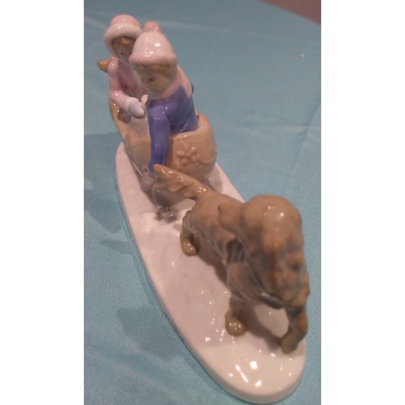 Paul Sebastian Sleigh Ride Dog & Children Porcelain Figurine - Picture 2 of 12